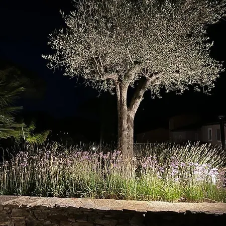 Varelle Semesterbostad *